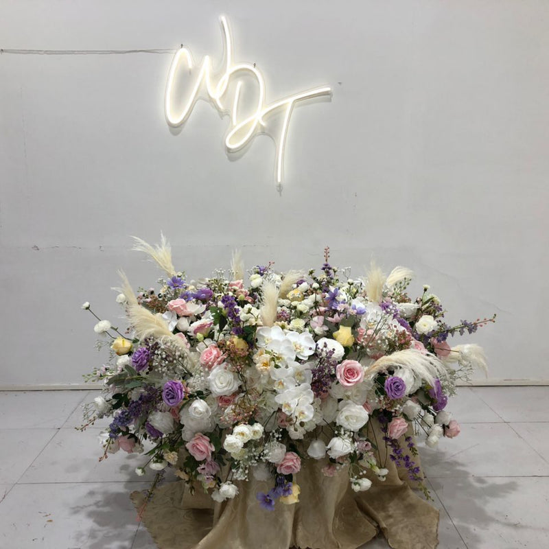 Jada Cake Table Florals