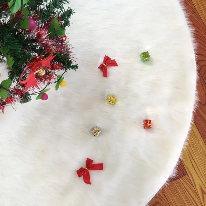 Snowy White Plush Christmas Tree Skirt