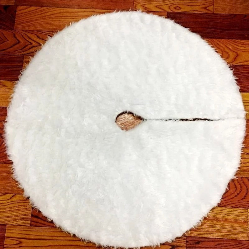 Snowy White Plush Christmas Tree Skirt